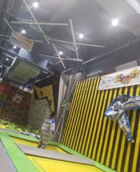 -反弹蹦床公园·亲子乐园·团建·派对(尚品奥莱店)