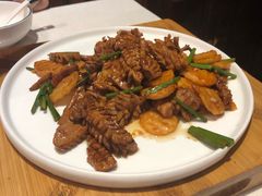 爆炒腰花-闫府私房菜·百年鲁菜(恒隆店)