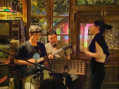 -城墙外BAR