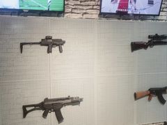 -都市枪神实弹射击俱乐部