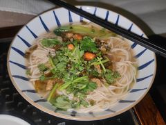 -新盈光·云会所(百丈东路店)
