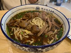 -镇南锅盖面馆(解放路店)