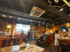 大堂-古铜老院铜锅涮肉·清真(双井店)