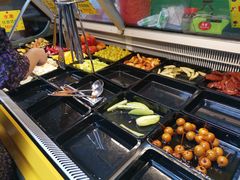 自助取餐区-老炳·七丛松甘草水果