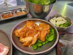 -围炉肉舍•炭烤活鳗•丹东海鲜烤肉(步行街店)