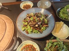 -菌自由丨野生菌火锅特色庭院餐厅(丽江古城店)