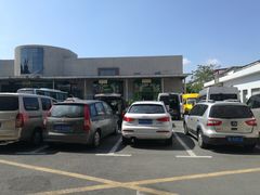 -上海市宝山区殡仪馆-停车场