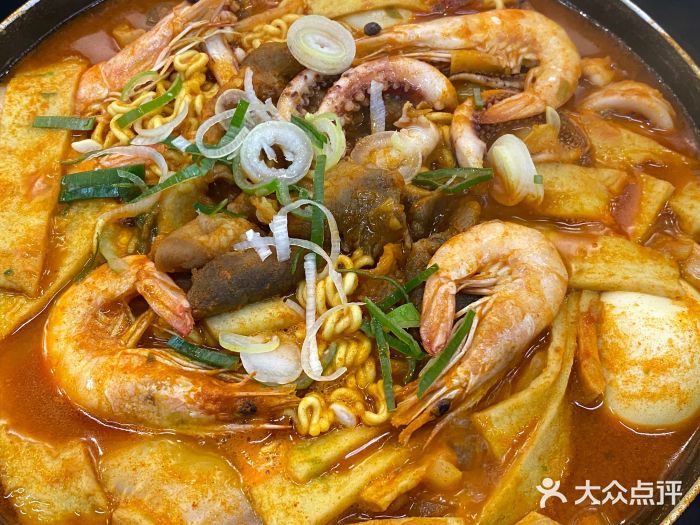 三清洞摩西韩式年糕火锅(威高广场店)图片