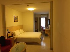 -锦江之星(广州海珠江泰路地铁站店)