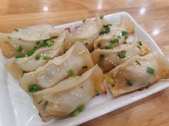 牛肉鍋貼-小姜锅贴(凤凰街店)