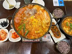 -釜山豚骨汤饭(芝罘万达广场店)