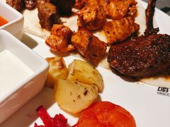 四种拼盘-Efes Turkish & Mediterranean Cuisine 艾菲斯餐厅(陆家嘴店)