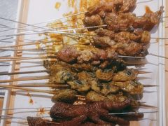 -绿地三只羊羊肉串(万科店)