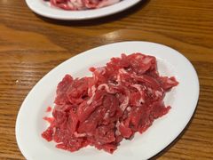 -牛满溢·自助潮汕鲜牛肉火锅(龙汇路店)