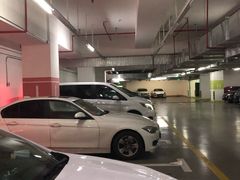 -新世界新丸中心-地下停车场