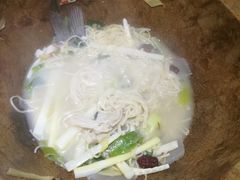 -滇香肴·云南菜蒸汽石锅鱼(云南北路店)