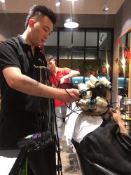 点击看大图 -时尚殿堂明星门店