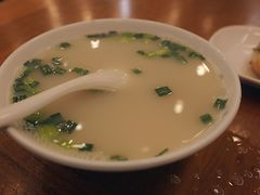 -三两春肚肺汤(崂山路店)