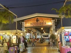 -席娜卡琳火车铁道夜市