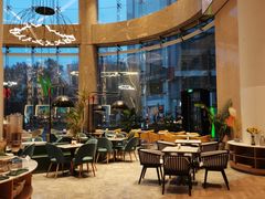 -上海南京路步行街假日酒店