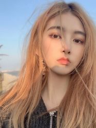 -Hello Lady发型设计