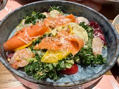 烟熏三文鱼芒果鲜虾沙拉-Kathleen's Bistro&Bar 凯圣琳西餐厅(漕河泾印象城店)
