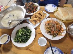 -雪湖煜辰鱼头老店(雪野湖店)