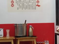 -瑞霖·隆江猪脚饭