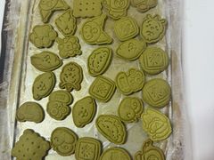 -三只小羊蛋糕DIY烘焙·拼豆·银饰(光谷店)