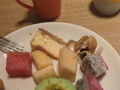 -怡咖啡海鲜自助餐厅(浦东香格里拉店)