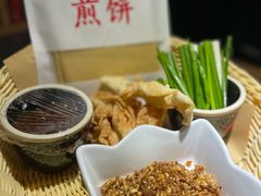 -鲁菜根·泰安菜(万达店)