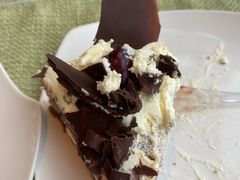 黑森林蛋糕-视界美食自助餐厅·石家庄希尔顿酒店