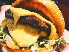 -The Habit Burger Grill 哈比特汉堡(爱琴海店)