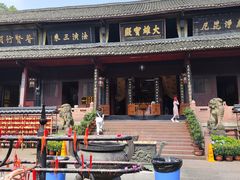 -峨眉山报国寺