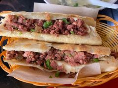 -秦小龙驴肉火烧馆