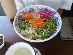 -亿诣蝎府炸酱面羊蝎子火锅(酷车小镇店)