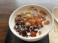 -RUXU入续糖水铺与包(卓悦中心店)