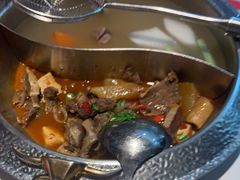 -左庭右院鲜牛肉火锅(金山万达店)