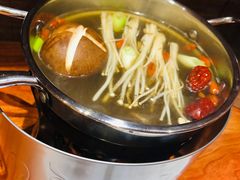 -独食火锅·半米屋台(直营总店)