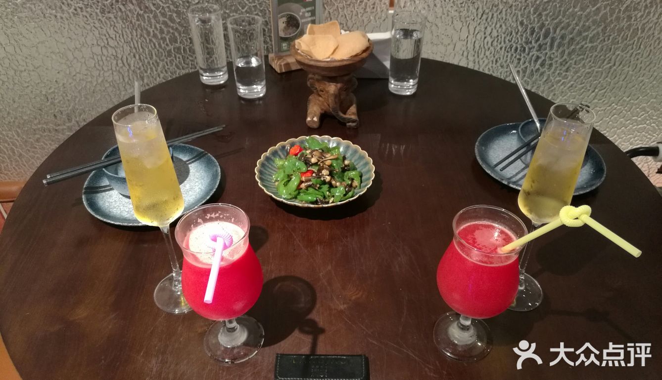 这家餐厅还挺不错。