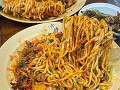 -方铲铲·成都板凳面(滨江银泰店)