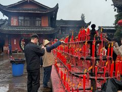 -峨眉山报国寺