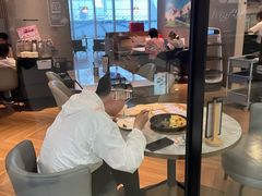-必胜客(上海新南方商城PH店)