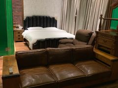 -爱舍美景酒店(燕儿岛路地铁站店)
