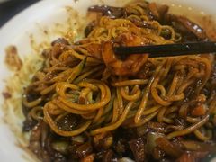 海鲜炸酱面-桃园中华料理炸酱面(燕儿岛路店)