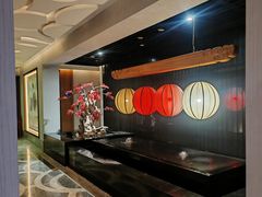 -新盈光·云会所(百丈东路店)