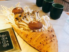 菌菇拼盘-狐狸爱上椰子鸡(滨江星光大道店)