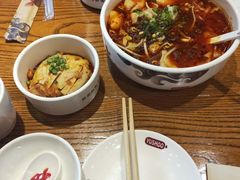 -渝是乎川渝小炒(新世界百货望京店)