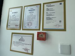 -青聪儿童眼镜(浦江店)