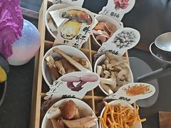 -菌自由丨野生菌火锅特色庭院餐厅(丽江古城店)